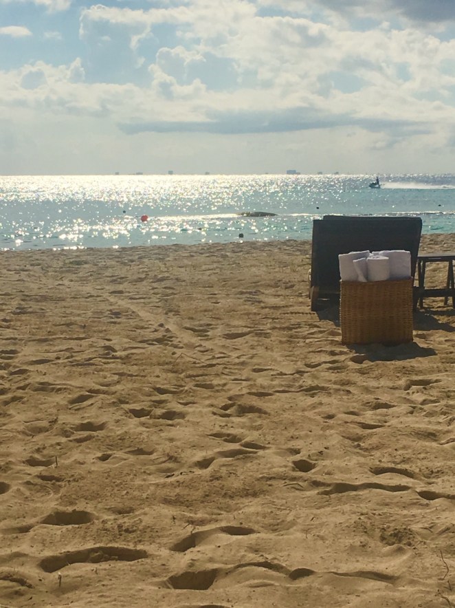 25A25D35-B727-456D-B400-D0435B9B2656