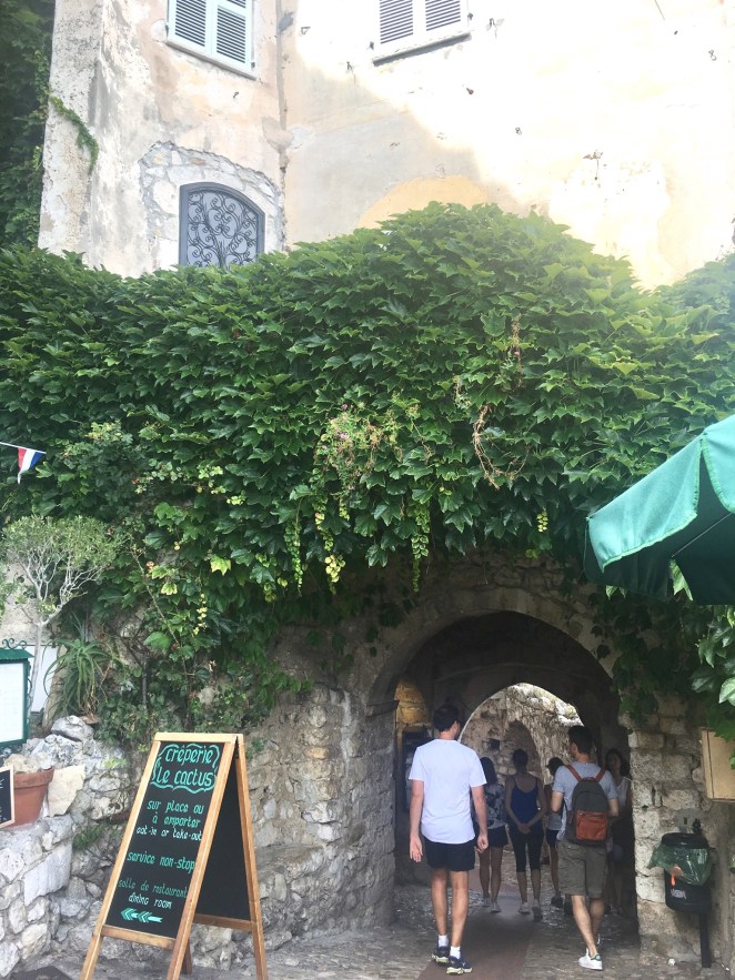 09A959B6-AE60-45E7-AF8A-0855CA96399B