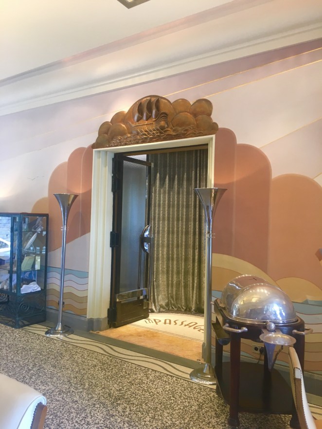 6151BC3D-BD9D-40A2-955B-03BE3149C8B7