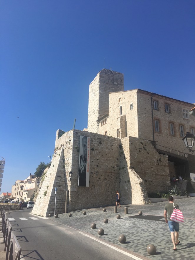 B6E77FB2-3B75-4654-97C8-9DF2D486590F