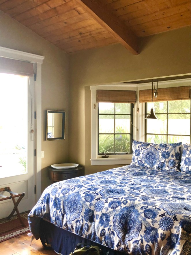 6899C114-96B4-4F3A-8668-690C08C81688