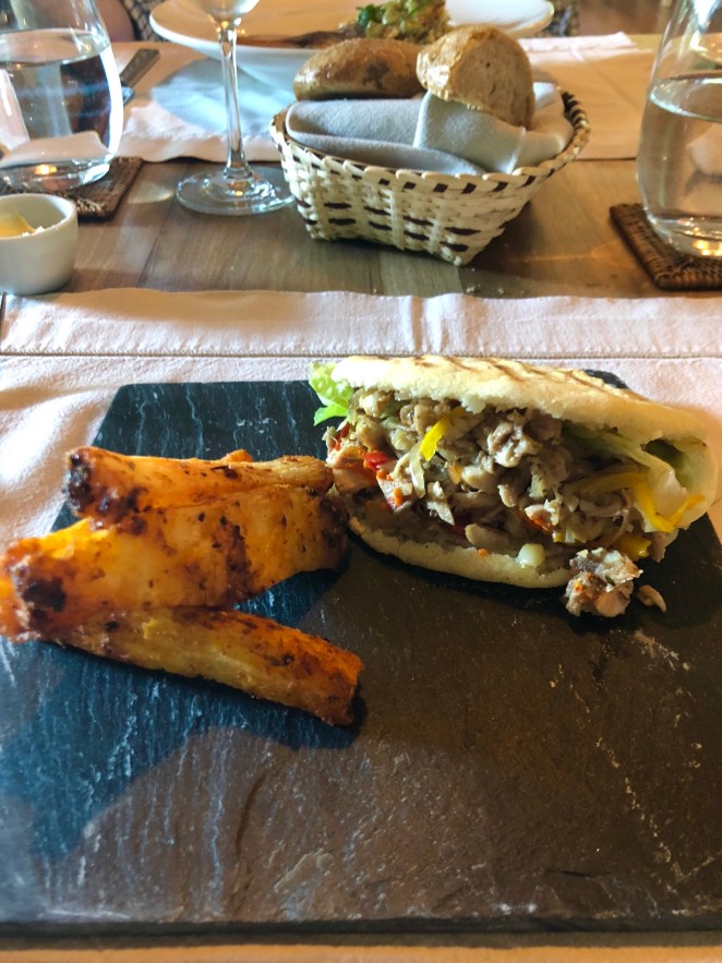 D801B153-23A7-4FE0-A8B2-64C0D59BE70A