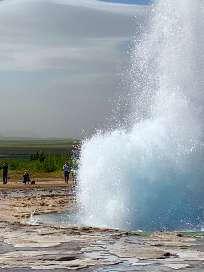 5D156E6C-E9A9-4A38-8E83-A73BAE259424