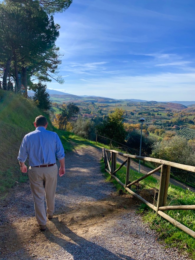 32700718-5E3F-43E3-9CAD-979447A5A08D